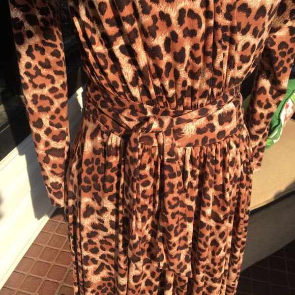 EUC Rachel Pally Leopard Wrap Dress - Size M - Picture 5 of 7